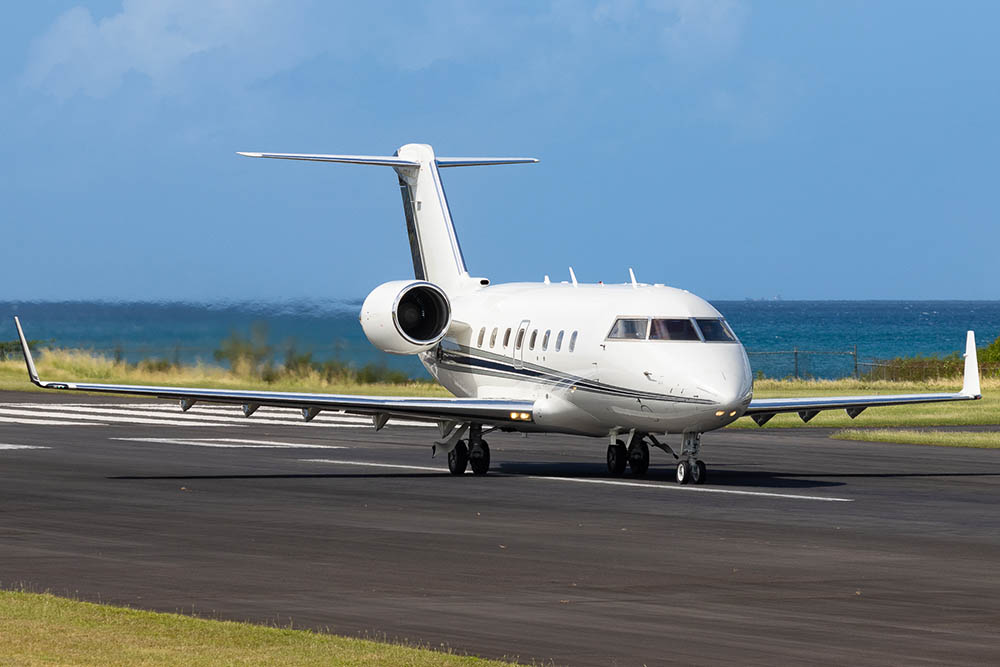 Challenger 604 – BED Charter Plane | Solairus Aviation