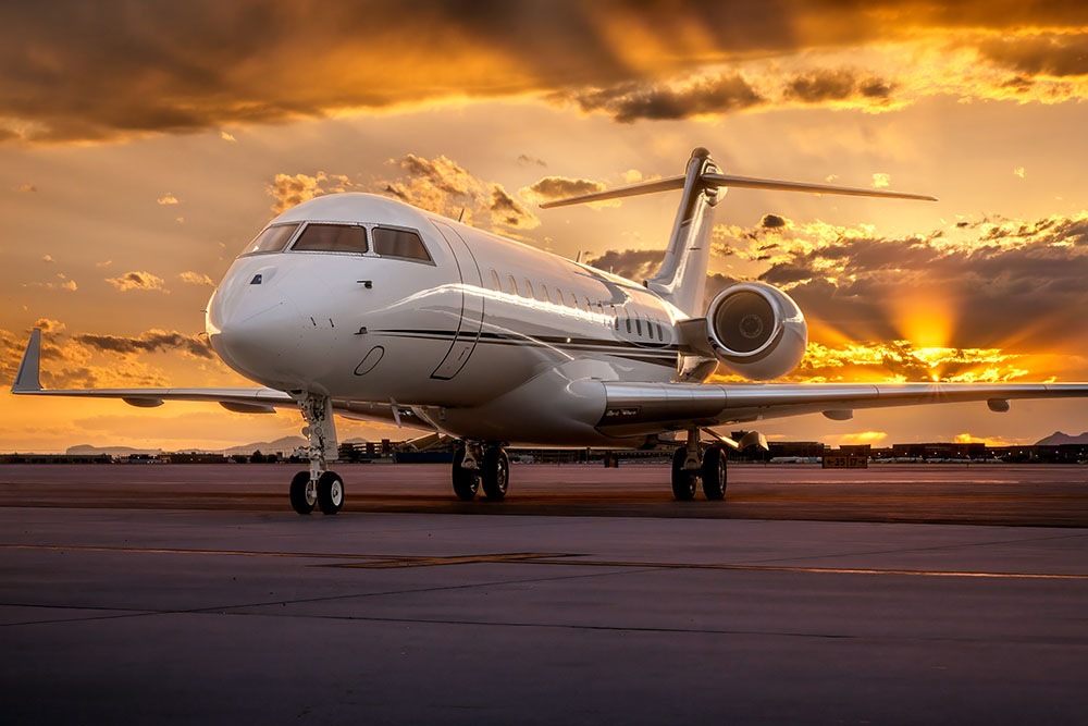13 Passenger Global 6000 - SLC - Private Jet Charter | Solairus