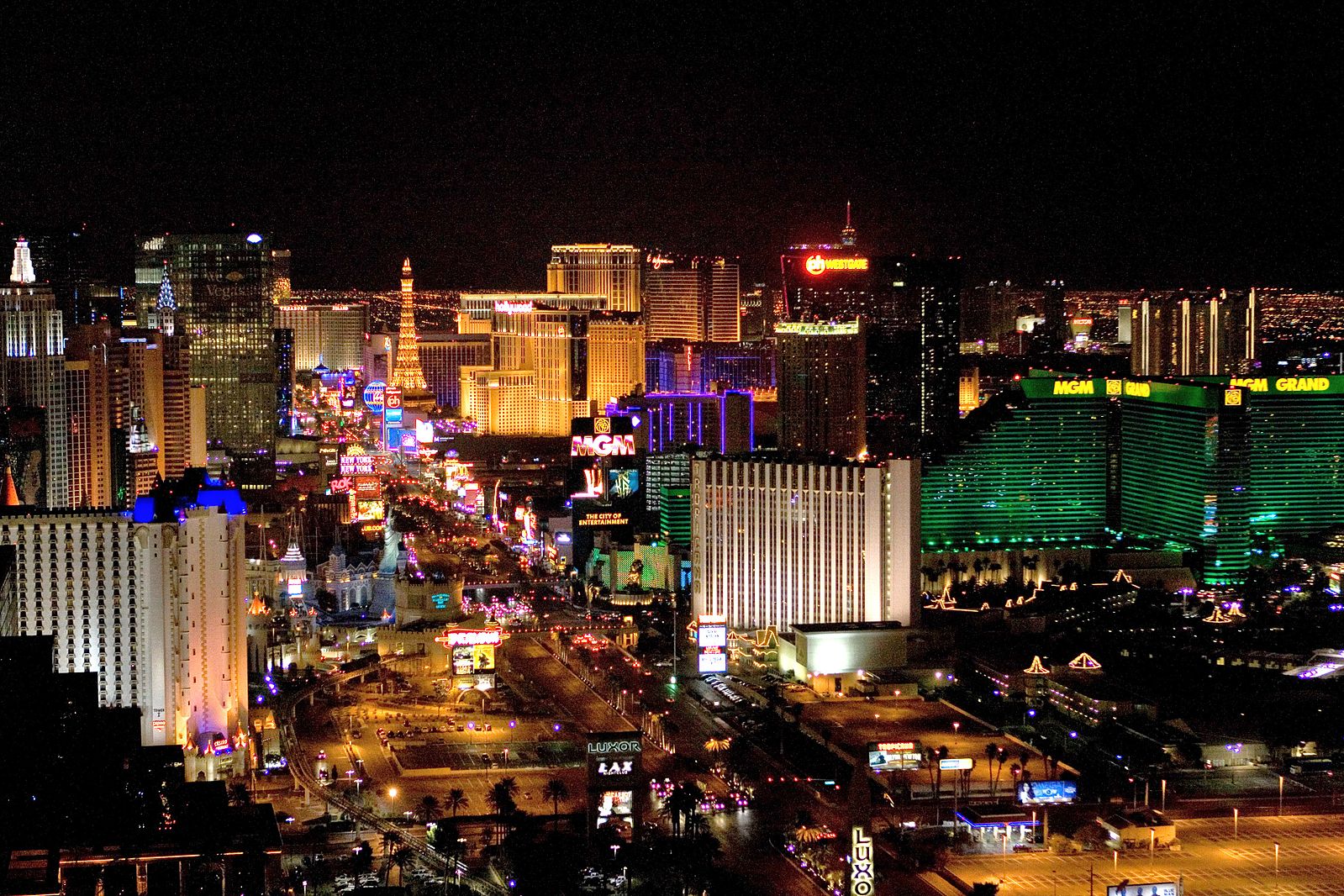 Charter Your Whole Family for a Labor Day Getaway to Vegas Las_Vegas_89